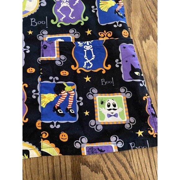 SB Scrubs Womens Halloween Scrub Top Size XL Short Sleeve Pockets - Picture 11 of 12